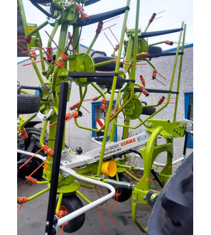 Faneuse Claas Volto 900